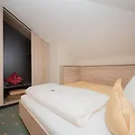 Hotel Am Schloss 3*
