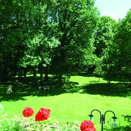 Am Schloss Hotel 3*