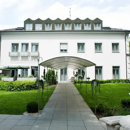 Am Schloss Hotel Illertissen