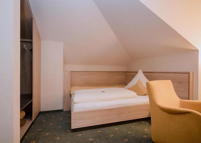 Hotell Am Schloss 3*